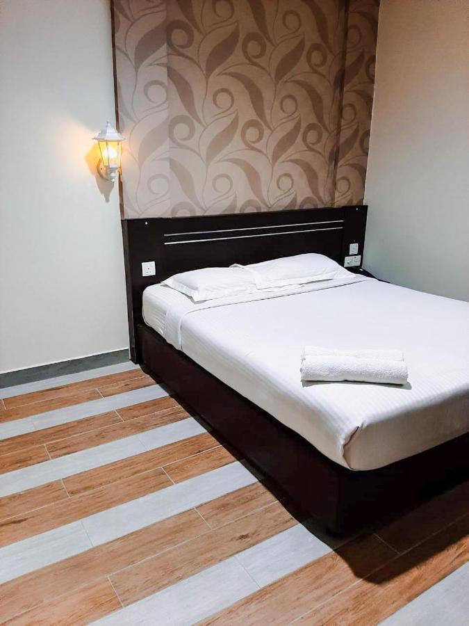 H3 Hotel Tanjung Balai Karimun Exterior foto